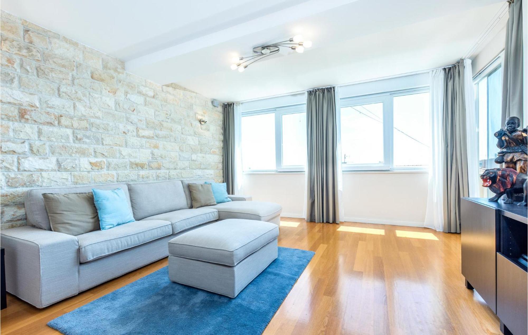 Beautiful Apartment In Split With Kitchen Экстерьер фото